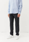 Le pantalon en flanelle